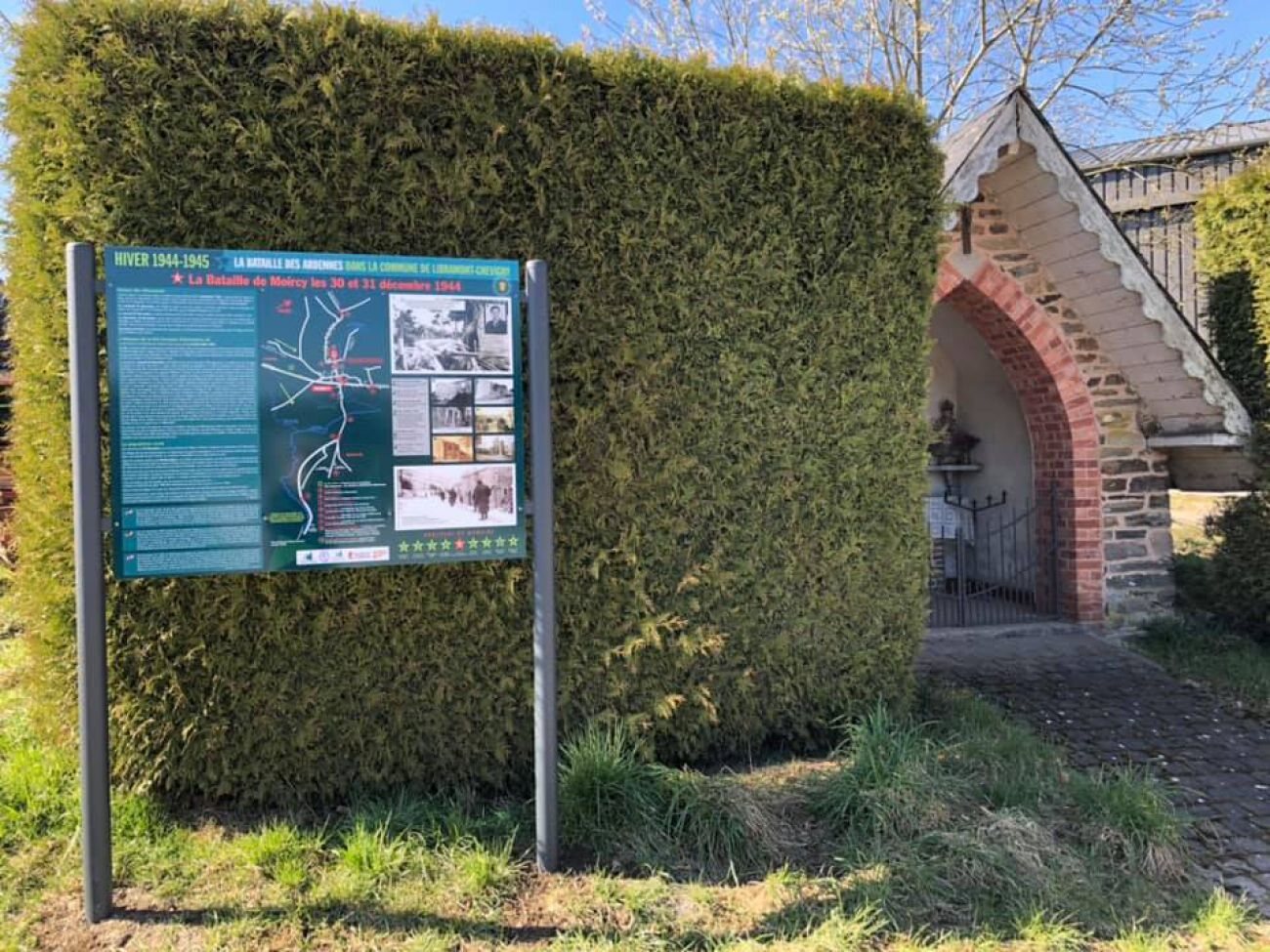 5ème panneau du parcours de mémoire la Bataille des Ardennes